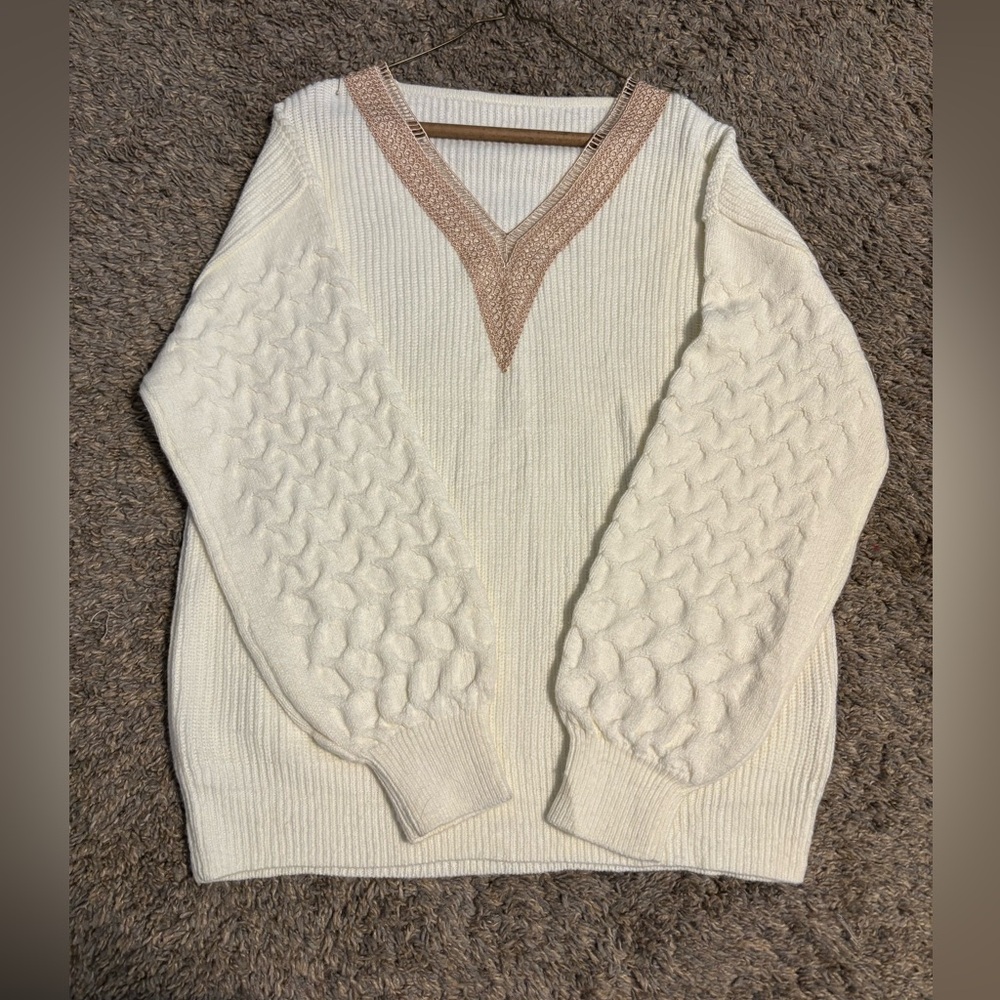 Women’s Cream Sweater with Details on Sleeves Size Medium